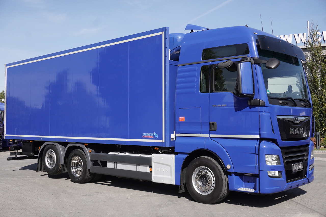 Refrigerator truck MAN TGX 26.500 E6 XXL / Schmitz 19 pallets / Thermoking / steering axle: picture 7