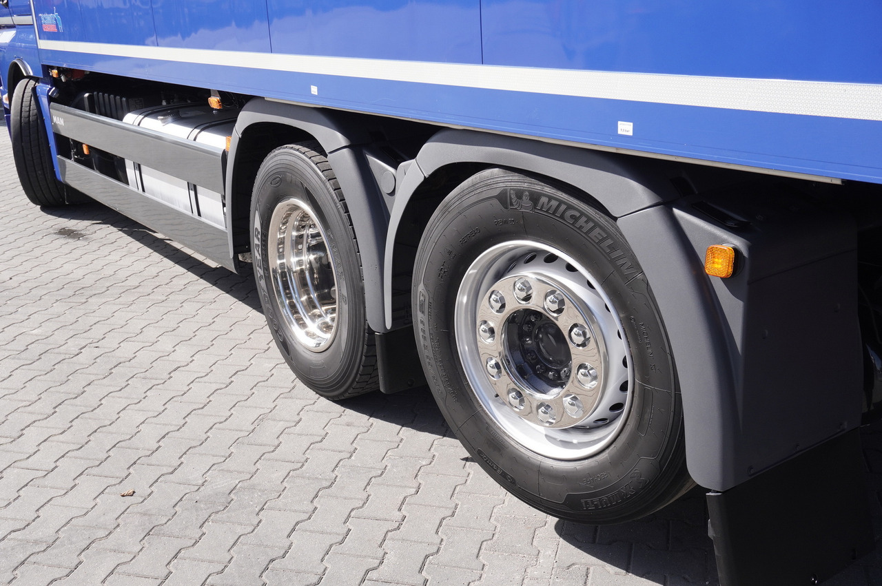 Refrigerator truck MAN TGX 26.500 E6 XXL / Schmitz 19 pallets / Thermoking / steering axle: picture 11
