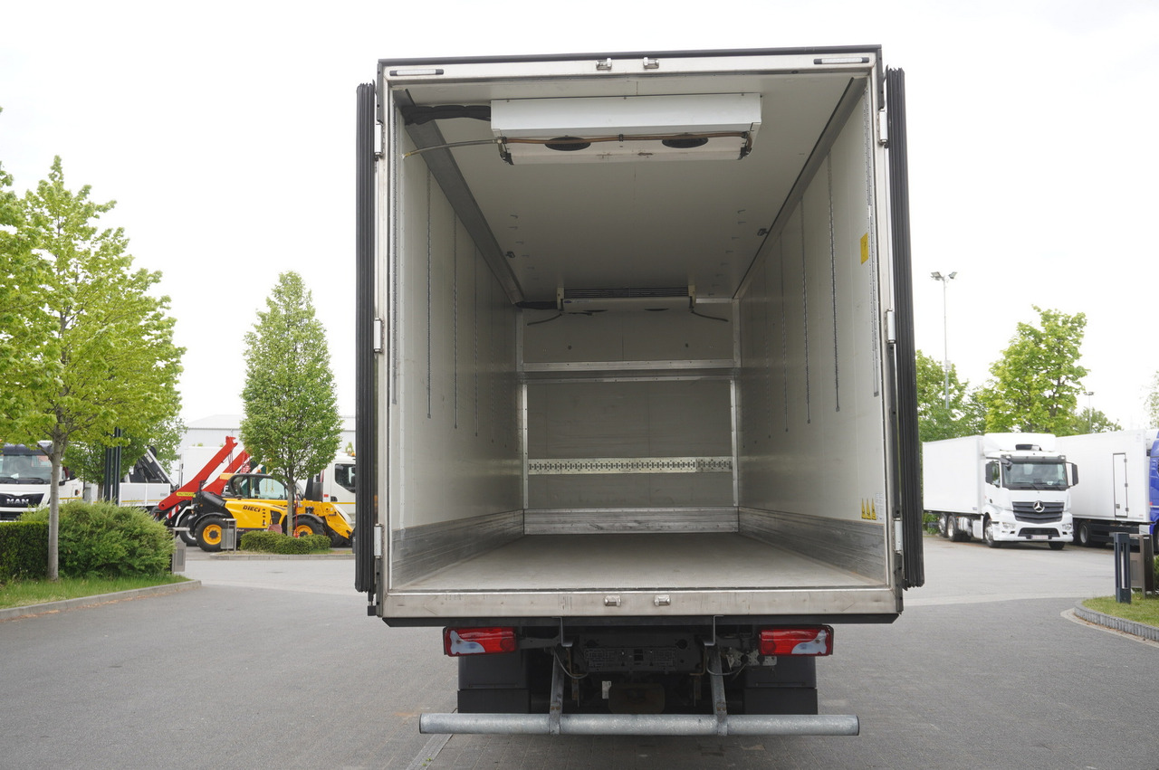 MAN TGX 26.510 / Krone refrigerator bitemperature doppelstock 20 EPAL / Carrier Supra 1250 MT - Refrigerator truck: picture 4 MAN TGX 26.510 / Krone refrigerator bitemperature doppelstock 20 EPAL / Carrier Supra 1250 MT - Refrigerator truck: picture 4