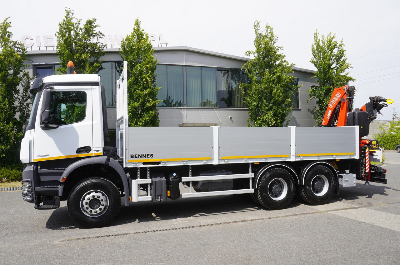 MERCEDES-BENZ AROCS 2636 Flatbed / HDS FASSI F175 7.7 T / 150,000 km - Crane truck: picture 5 MERCEDES-BENZ AROCS 2636 Flatbed / HDS FASSI F175 7.7 T / 150,000 km - Crane truck: picture 5
