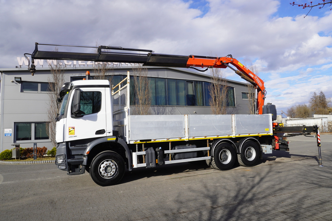 MERCEDES-BENZ AROCS 2636 Flatbed / HDS FASSI F175 7.7 T / 150,000 km - Crane truck: picture 4 MERCEDES-BENZ AROCS 2636 Flatbed / HDS FASSI F175 7.7 T / 150,000 km - Crane truck: picture 4