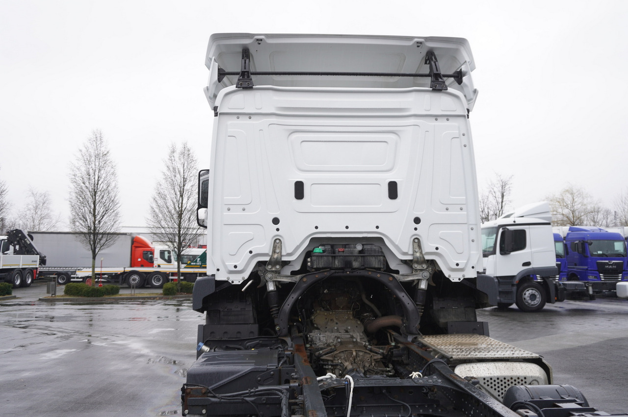 Leasing of MERCEDES-BENZ Actros 1824 / 9.1 m chassis / sleeping cabin MERCEDES-BENZ Actros 1824 / 9.1 m chassis / sleeping cabin: picture 9