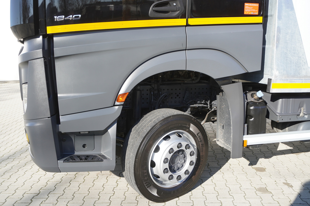 Autotransporter truck MERCEDES-BENZ Actros 1840 E6 4×2 / NEW Tow Truck platform 9.25 m / Lounge cabin: picture 19