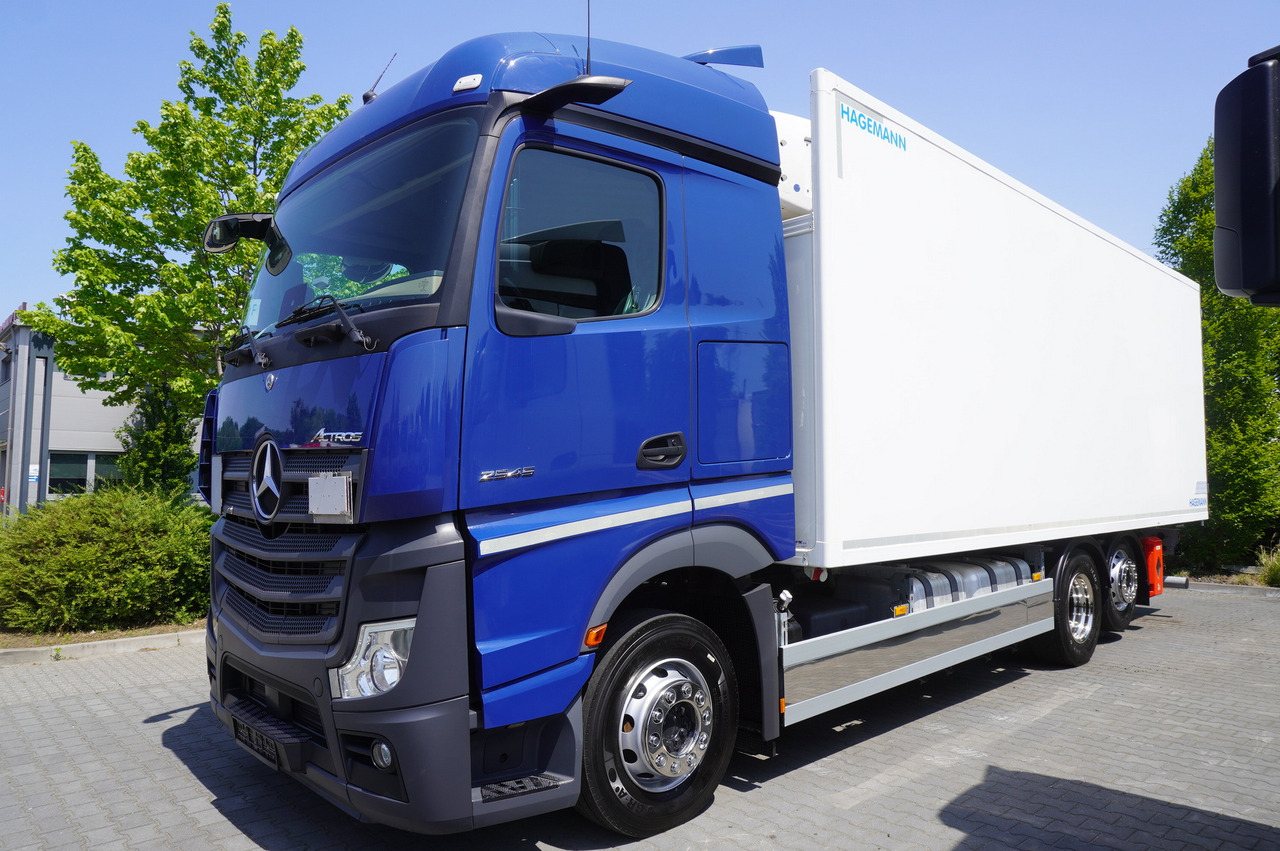 MERCEDES-BENZ Actros 2545 / 2021 / Hagemann refrigerator Multitemperature - Refrigerator truck: picture 2 MERCEDES-BENZ Actros 2545 / 2021 / Hagemann refrigerator Multitemperature - Refrigerator truck: picture 2