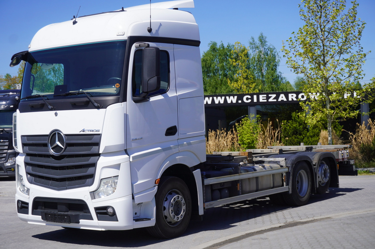 MERCEDES-BENZ Actros 2545 6×2 MP5 / FULL ADR / 12 units - Container transporter/ Swap body truck: picture 1 MERCEDES-BENZ Actros 2545 6×2 MP5 / FULL ADR / 12 units - Container transporter/ Swap body truck: picture 1