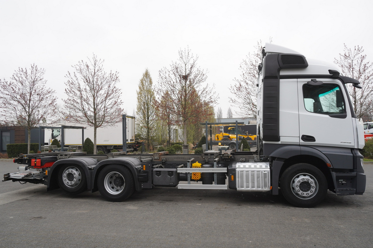 MERCEDES-BENZ Actros 2545 6×2 MP5 / FULL ADR / several units - Container transporter/ Swap body truck: picture 2 MERCEDES-BENZ Actros 2545 6×2 MP5 / FULL ADR / several units - Container transporter/ Swap body truck: picture 2