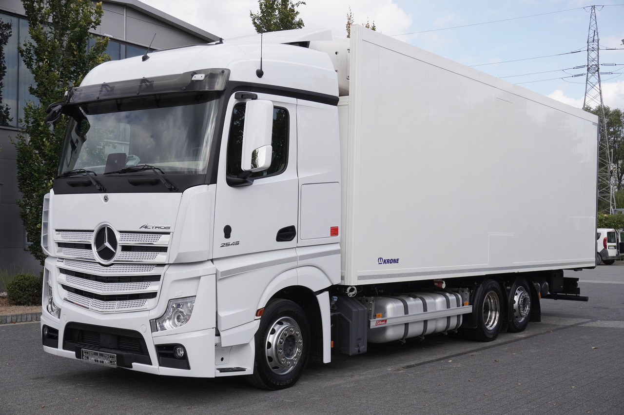 MERCEDES-BENZ Actros 2545 MP5 6×2 E6 / KRONE REFRIGERATOR 40 pallets Bitemperature Doppelstock / high 2.7m - Refrigerator truck: picture 1 MERCEDES-BENZ Actros 2545 MP5 6×2 E6 / KRONE REFRIGERATOR 40 pallets Bitemperature Doppelstock / high 2.7m - Refrigerator truck: picture 1