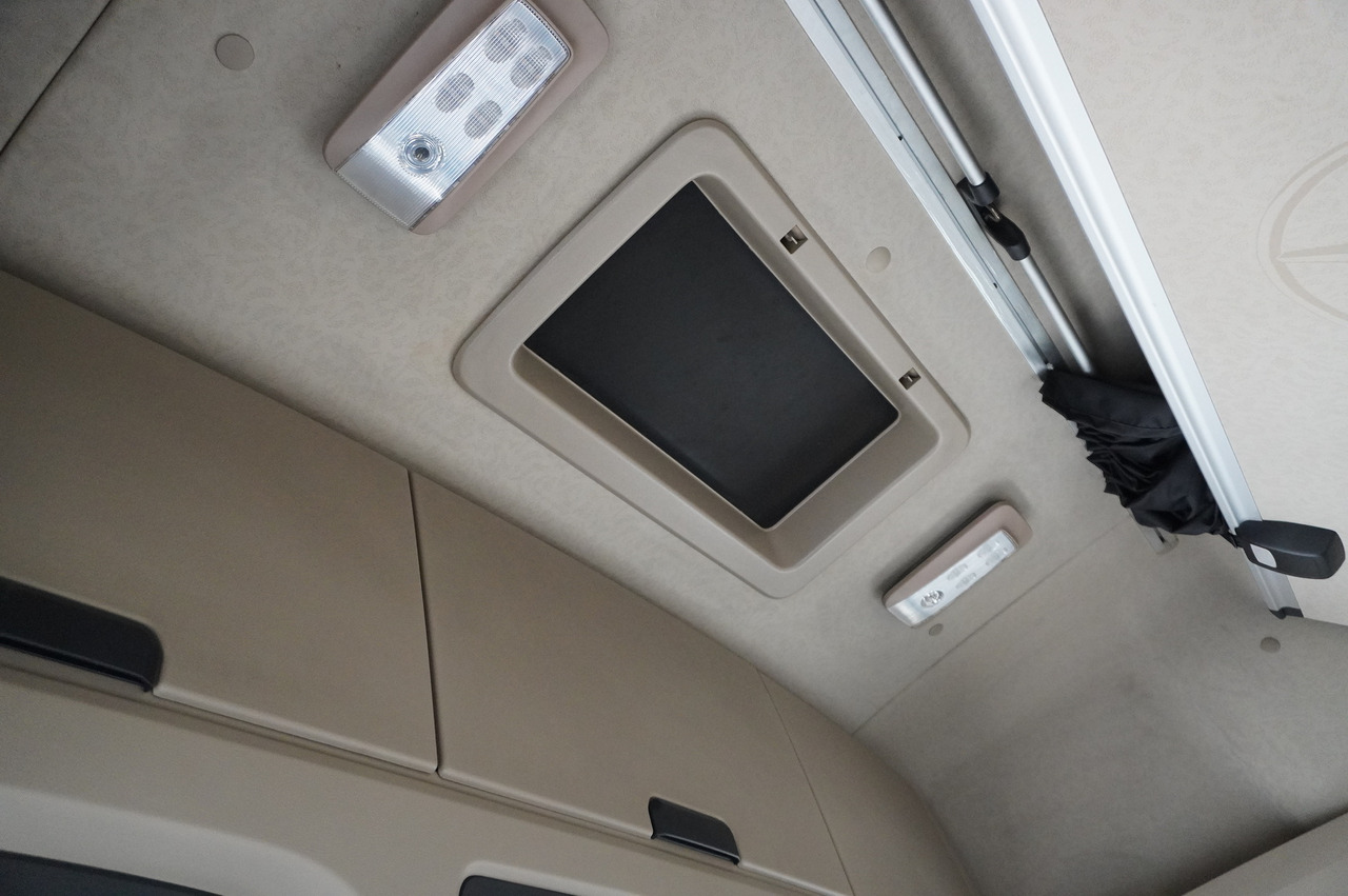 Refrigerator truck MERCEDES-BENZ Actros 2548 MP5 / Krone Refrigerator Multitemperature / Doppelstock 36 EPAL / GIGA Space cabin: picture 25