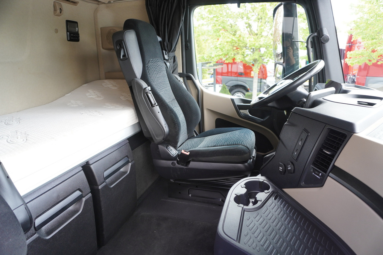 Refrigerator truck MERCEDES-BENZ Actros 2548 MP5 / Krone Refrigerator Multitemperature / Doppelstock 36 EPAL / GIGA Space cabin: picture 28