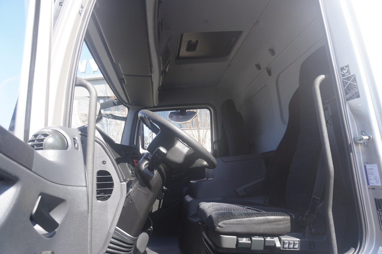 Box truck MERCEDES-BENZ Atego 818 / Box superstructure / DAUTEL tailgate 1.5 T: picture 17