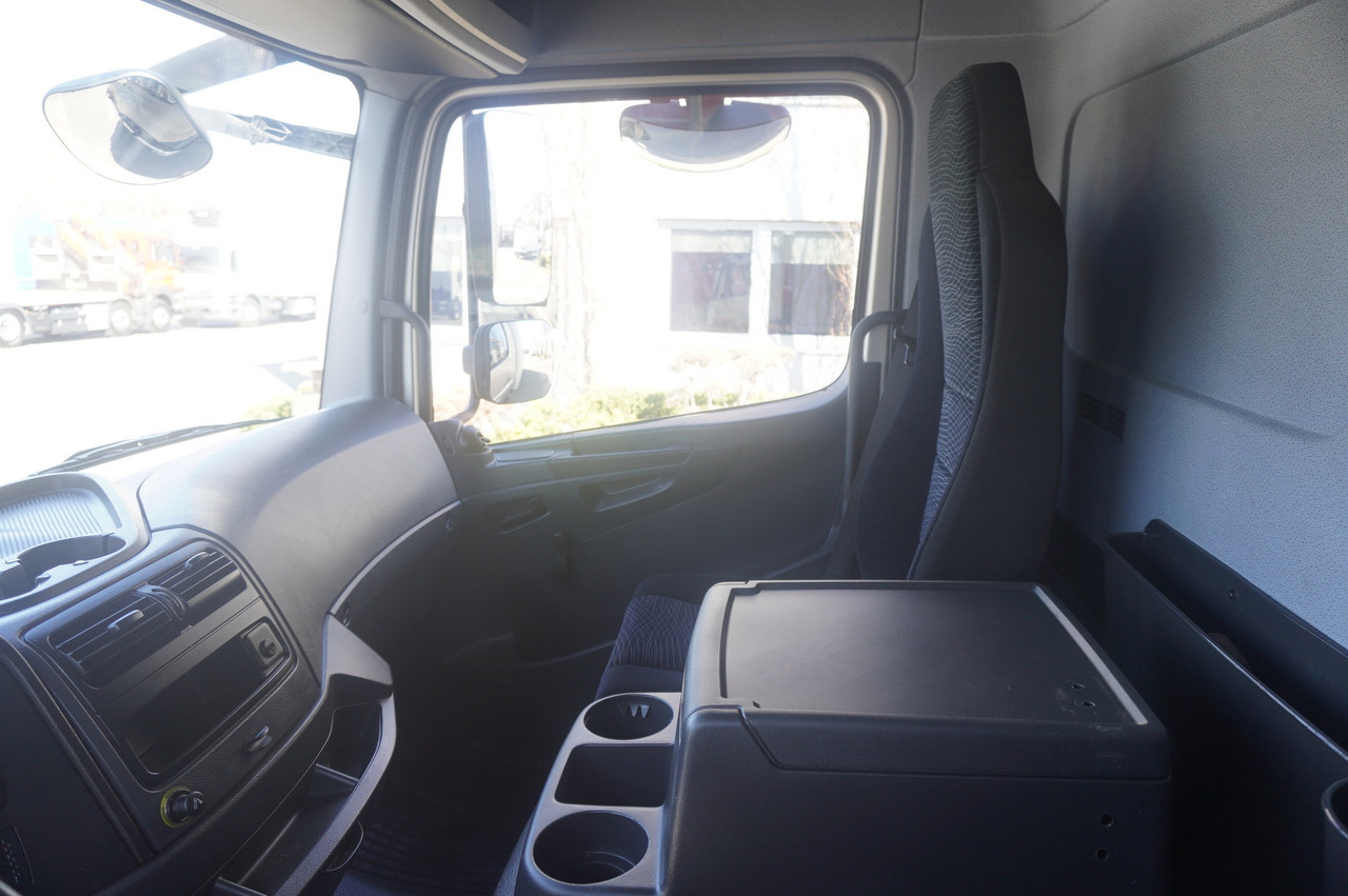 Box truck MERCEDES-BENZ Atego 818 / Box superstructure / DAUTEL tailgate 1.5 T: picture 19