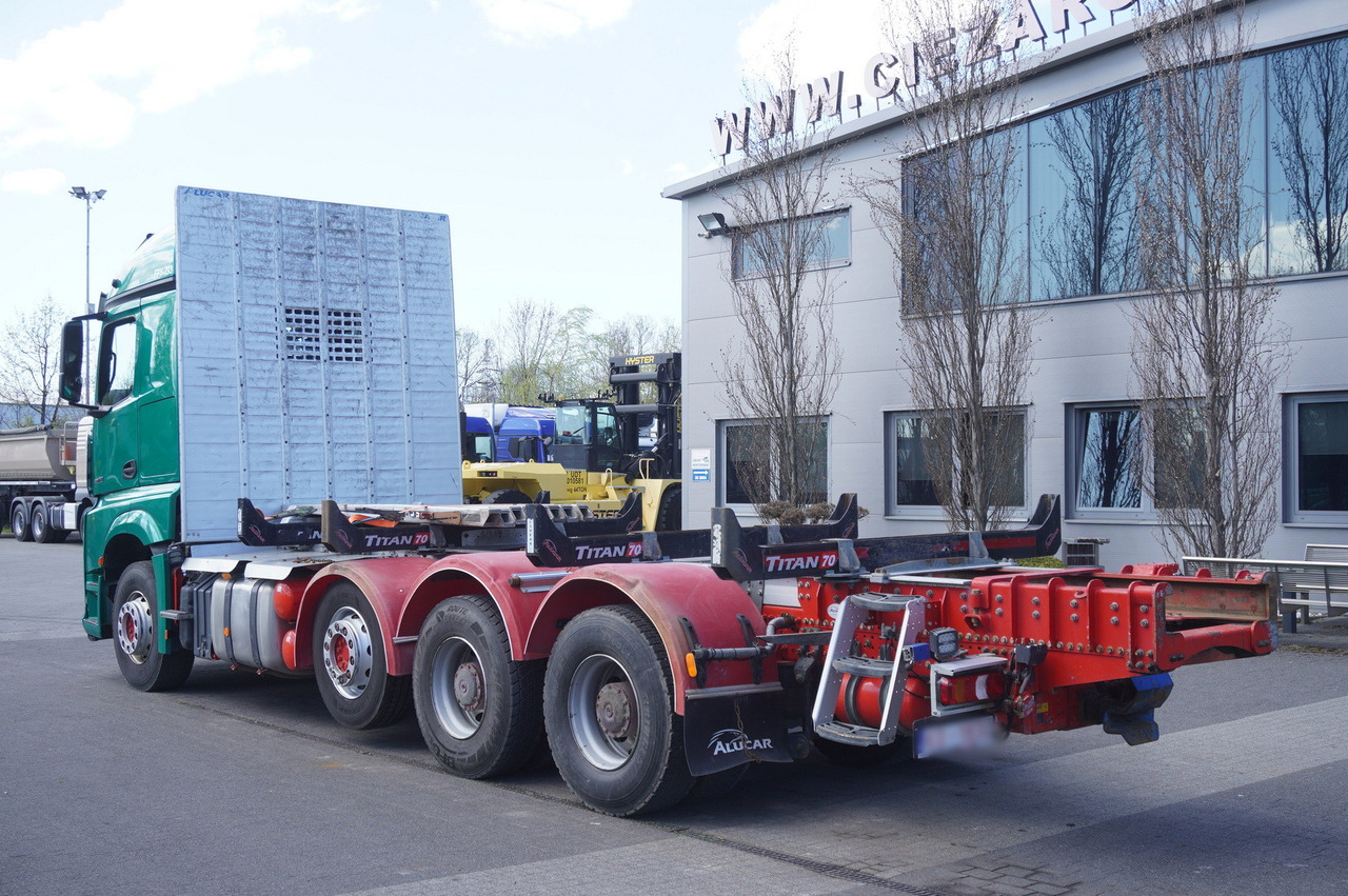 Mercedes-Benz Arocs 3563 8 × 4 / 630 HP / steered axle / Logging superstructure - Log truck: picture 5 Mercedes-Benz Arocs 3563 8 × 4 / 630 HP / steered axle / Logging superstructure - Log truck: picture 5