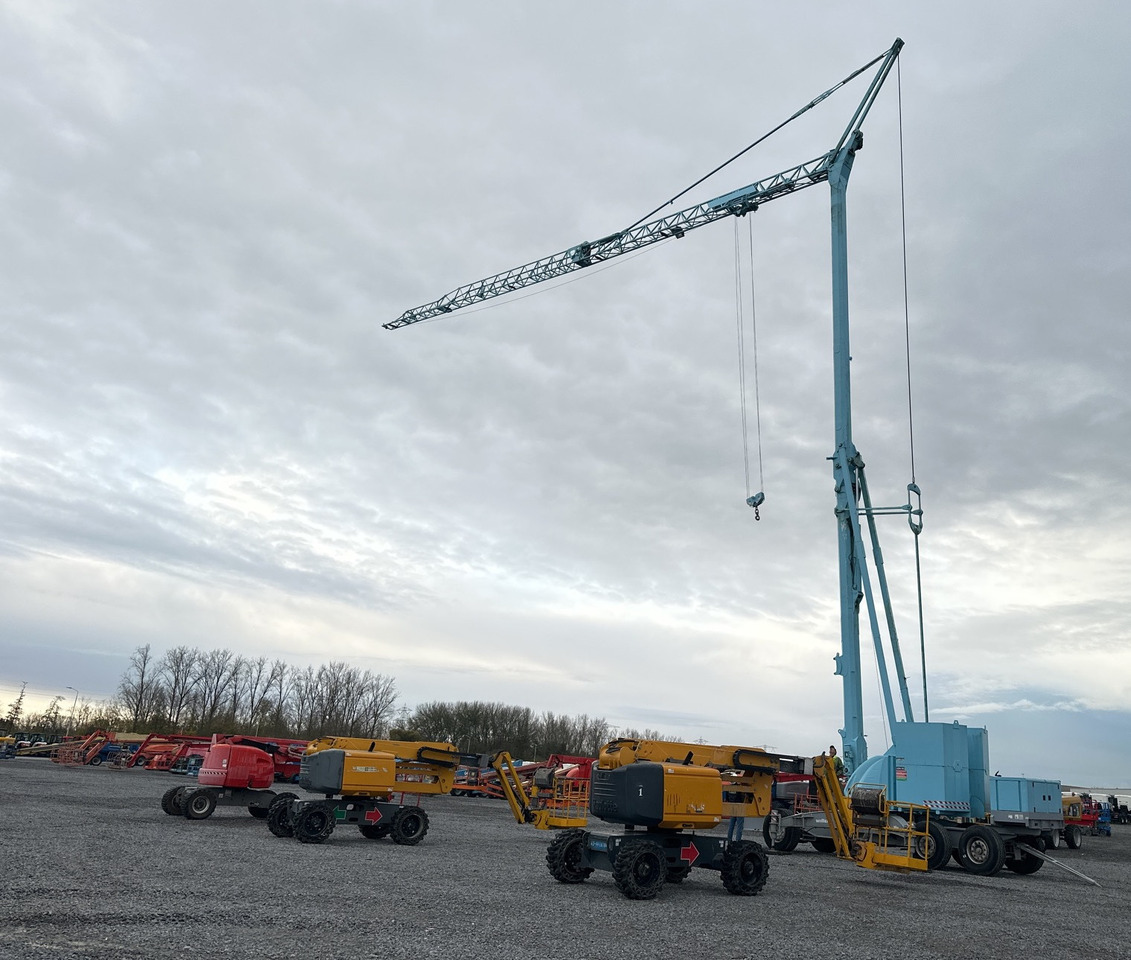 POTAIN IGO32 Tri/A Mobile self-erecting tower crane / 4400 MTH! - Mobile crane: picture 4 POTAIN IGO32 Tri/A Mobile self-erecting tower crane / 4400 MTH! - Mobile crane: picture 4
