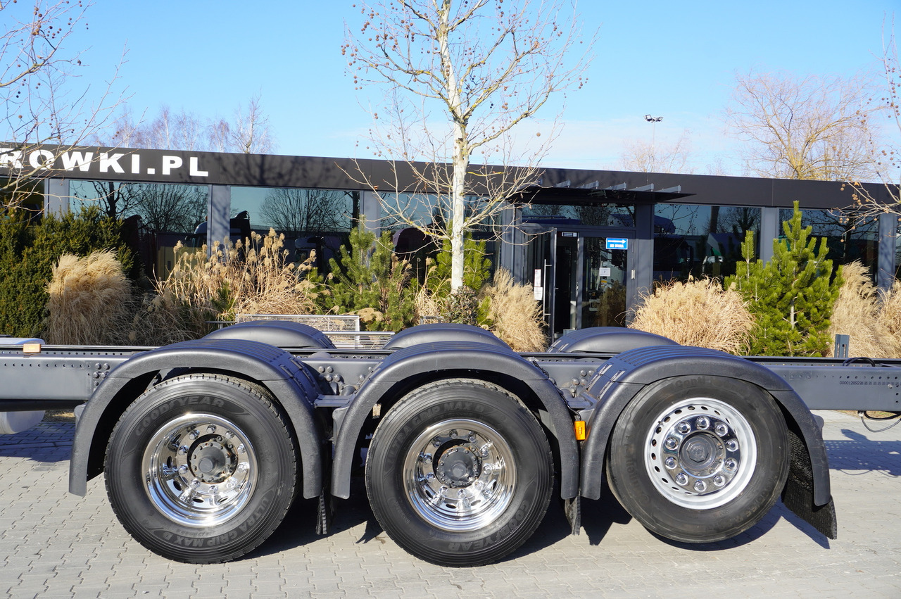 Cab chassis truck SCANIA R650 V8 8x4/4 E6 / 2020 / Frame 9.7 m: picture 12