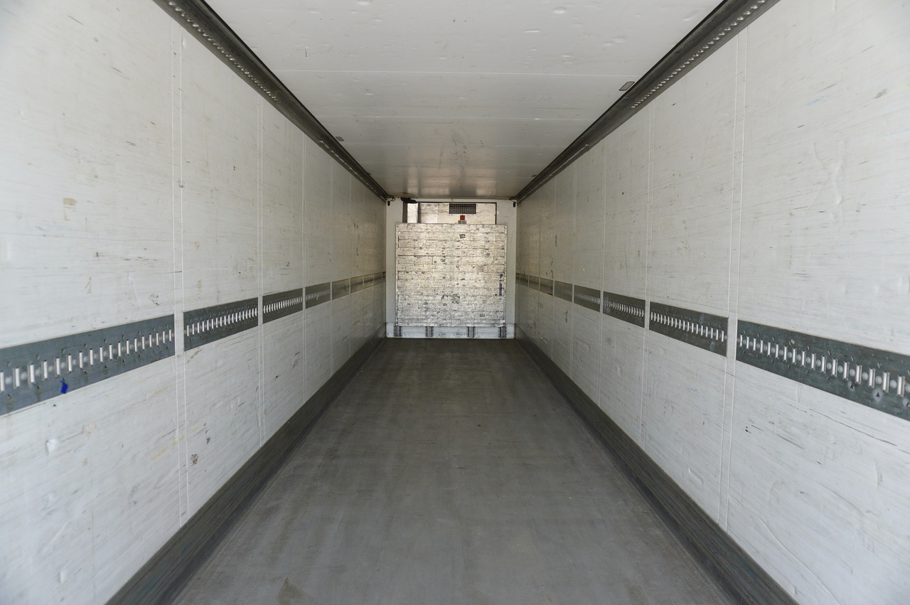 SCHMITZ refrigerated semi-trailer / Thermoking SLX E Spectrum 250 / Multitemperature - Refrigerator semi-trailer: picture 4 SCHMITZ refrigerated semi-trailer / Thermoking SLX E Spectrum 250 / Multitemperature - Refrigerator semi-trailer: picture 4