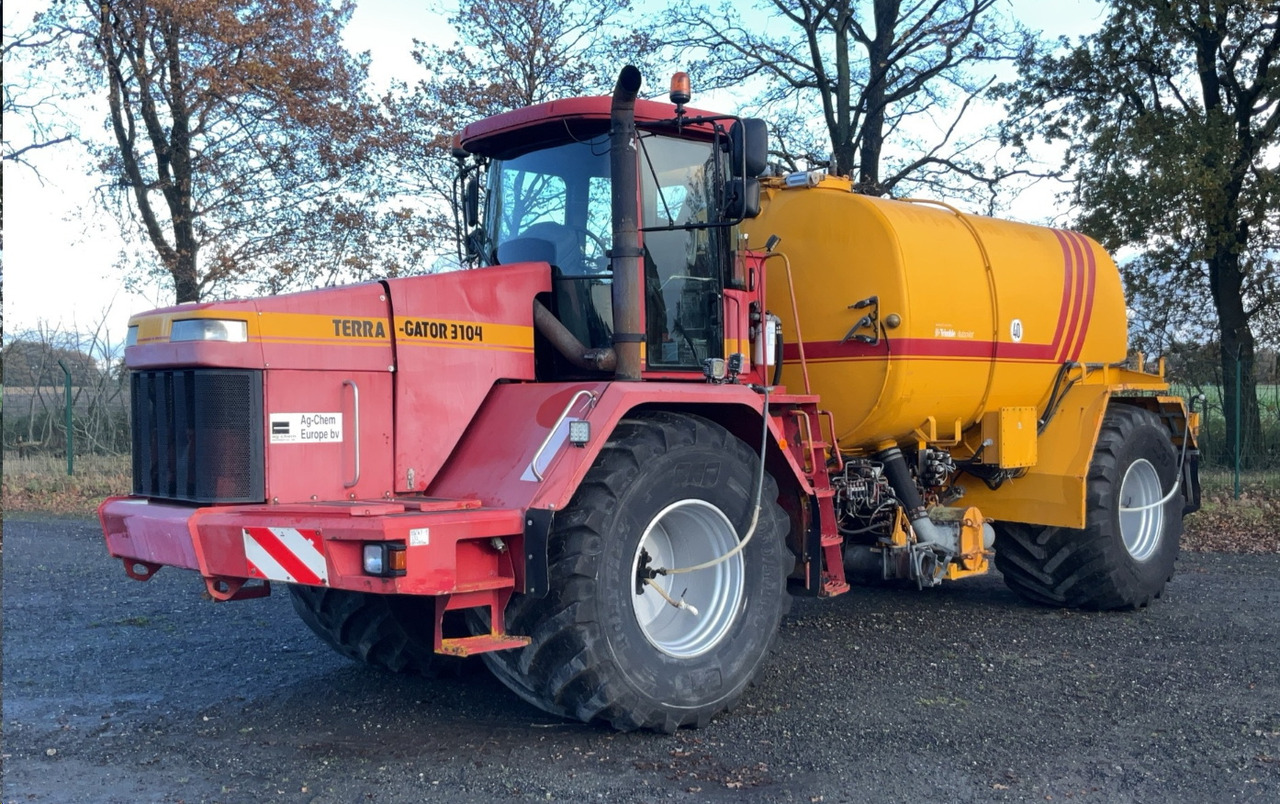 Manure spreader TERRA-GATOR TG 3104 Self-propelled liquid manure spreader: picture 1