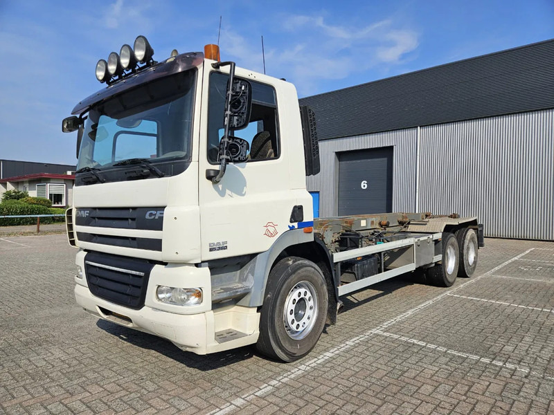 DAF CF 85 360 Manual 10 Tyres - Cab chassis truck: picture 1 DAF CF 85 360 Manual 10 Tyres - Cab chassis truck: picture 1