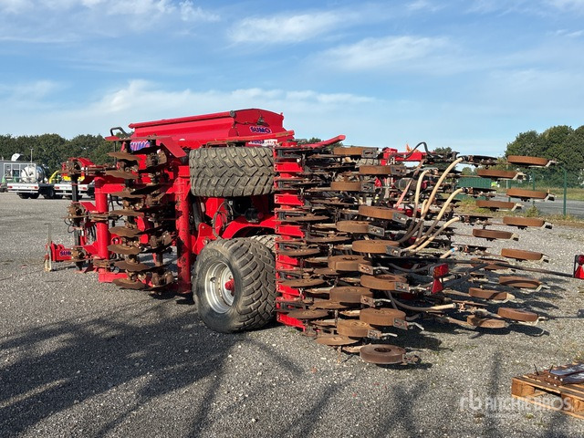 2012 Sumo 3-Point Versaplus 4 Meter Seed Drill - Combine seed drill: picture 4 2012 Sumo 3-Point Versaplus 4 Meter Seed Drill - Combine seed drill: picture 4
