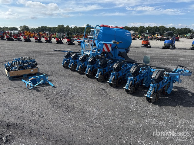 2022 Lemken Azurit 10K Planter - Seed drill: picture 2 2022 Lemken Azurit 10K Planter - Seed drill: picture 2