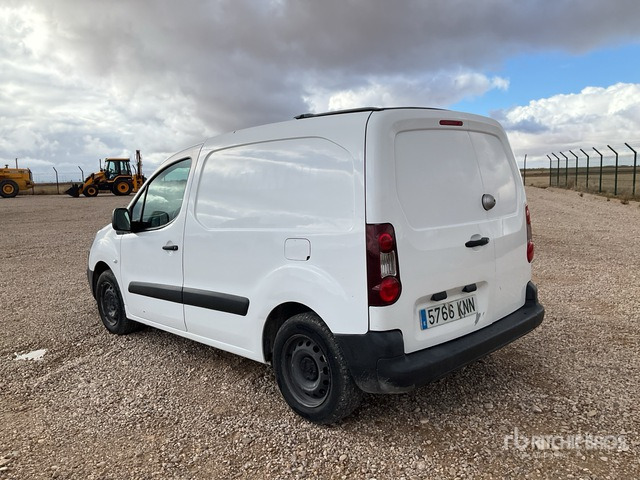 2018 Peugeot Partner BlueHDI L1 Confort Cargo Van - Small van: picture 2 2018 Peugeot Partner BlueHDI L1 Confort Cargo Van - Small van: picture 2