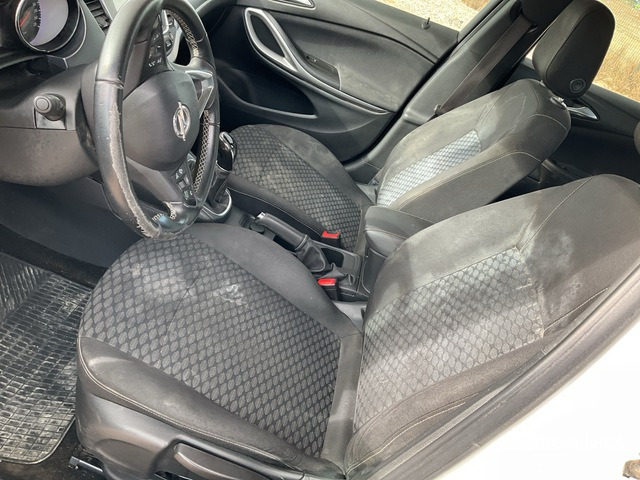 2019 Opel Astra Sports Tourer 1.6CDTI Selective Automobile - Car: picture 5 2019 Opel Astra Sports Tourer 1.6CDTI Selective Automobile - Car: picture 5