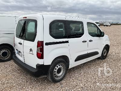 CITROEN BERLINGO Blue HDI100 5 - Car: picture 3 CITROEN BERLINGO Blue HDI100 5 - Car: picture 3