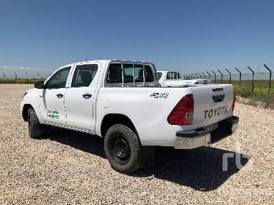 TOYOTA HILUX - Pickup truck: picture 2 TOYOTA HILUX - Pickup truck: picture 2