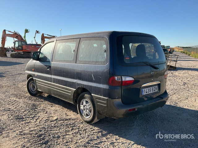 2002 Hyundai H1 6 Passenger Van - Van: picture 2 2002 Hyundai H1 6 Passenger Van - Van: picture 2