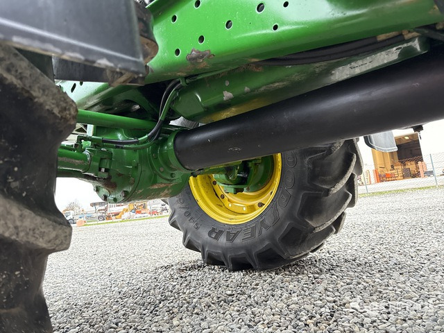 1997 John Deere 7710 4WD Tractor - Farm tractor: picture 5 1997 John Deere 7710 4WD Tractor - Farm tractor: picture 5