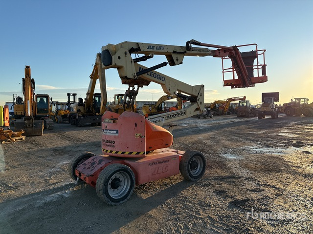 2000 JLG E450AJ Electric Articulating Boom Lift - Articulated boom: picture 3 2000 JLG E450AJ Electric Articulating Boom Lift - Articulated boom: picture 3