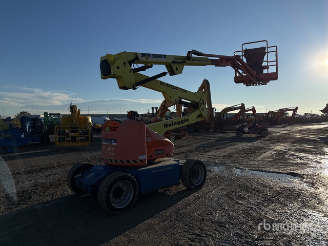 2004 JLG E450AJ Electric Articulating Boom Lift - Articulated boom: picture 3 2004 JLG E450AJ Electric Articulating Boom Lift - Articulated boom: picture 3