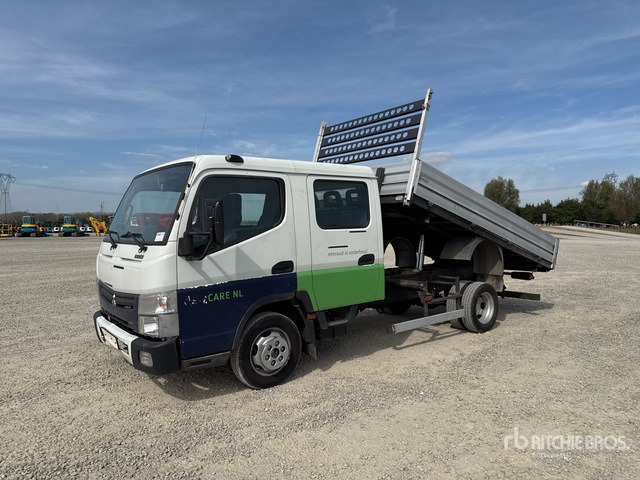 2015 Mitsubishi Canter Crew Cab Dump Truck: Light Duty - Tipper: picture 2 2015 Mitsubishi Canter Crew Cab Dump Truck: Light Duty - Tipper: picture 2