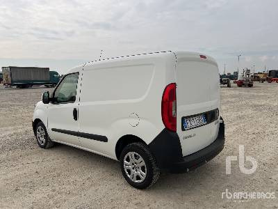 FIAT DOBLO CARGO 1.3 MJT 16V 95CV 3Post E6 - Box truck: picture 2 FIAT DOBLO CARGO 1.3 MJT 16V 95CV 3Post E6 - Box truck: picture 2