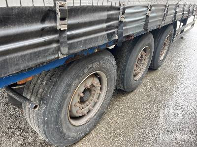 Curtainsider semi-trailer SCHWARZMULLER Tri/A: picture 12