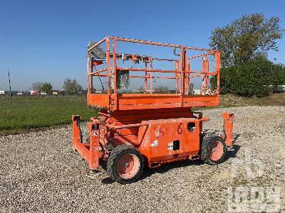 SKYJACK 4x4 Diesel - Scissor lift: picture 1 SKYJACK 4x4 Diesel - Scissor lift: picture 1
