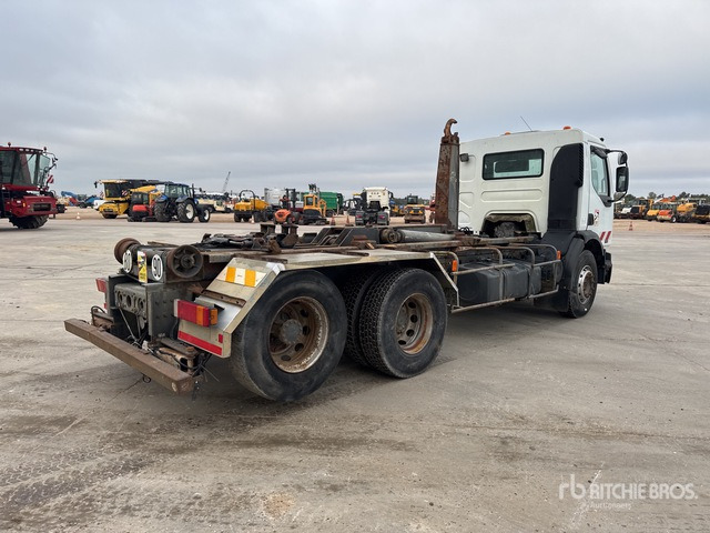 2004 Renault Premium 370dCi 6x2 Camion Ampliroll 6x2 (Inope ... Roll-Off Truck - Hook lift truck: picture 4 2004 Renault Premium 370dCi 6x2 Camion Ampliroll 6x2 (Inope ... Roll-Off Truck - Hook lift truck: picture 4