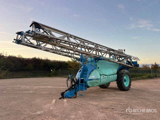 2008 Berthoud Tenor 55-60 DP Tronic 42 m High Clearance Pulverisate ... Pull-Type Sprayer - Trailed sprayer: picture 2 2008 Berthoud Tenor 55-60 DP Tronic 42 m High Clearance Pulverisate ... Pull-Type Sprayer - Trailed sprayer: picture 2