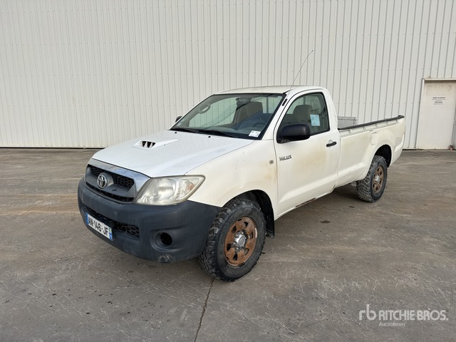 2010 Toyota Hilux Cuv Carb Vehicule Utilitaire Cargo Van - Van: picture 1 2010 Toyota Hilux Cuv Carb Vehicule Utilitaire Cargo Van - Van: picture 1