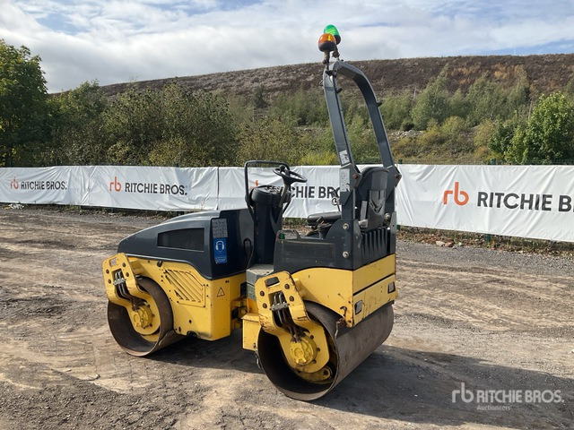 2010 Bomag BW120 Double Drum Roller - Roller: picture 4 2010 Bomag BW120 Double Drum Roller - Roller: picture 4