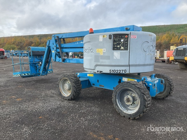 2014 Genie Z45/25 4WD Diesel Articulating Boom Lift - Articulated boom: picture 4 2014 Genie Z45/25 4WD Diesel Articulating Boom Lift - Articulated boom: picture 4