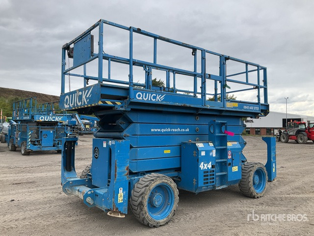 2016 Genie GS5390 4x4 Diesel Scissor Lift - Scissor lift: picture 2 2016 Genie GS5390 4x4 Diesel Scissor Lift - Scissor lift: picture 2