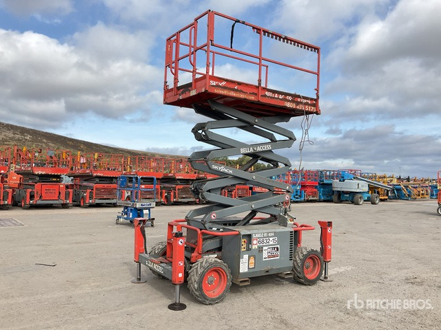 2018 Skyjack SJ6832RT 4x4 Diesel Scissor Lift - Scissor lift: picture 1 2018 Skyjack SJ6832RT 4x4 Diesel Scissor Lift - Scissor lift: picture 1
