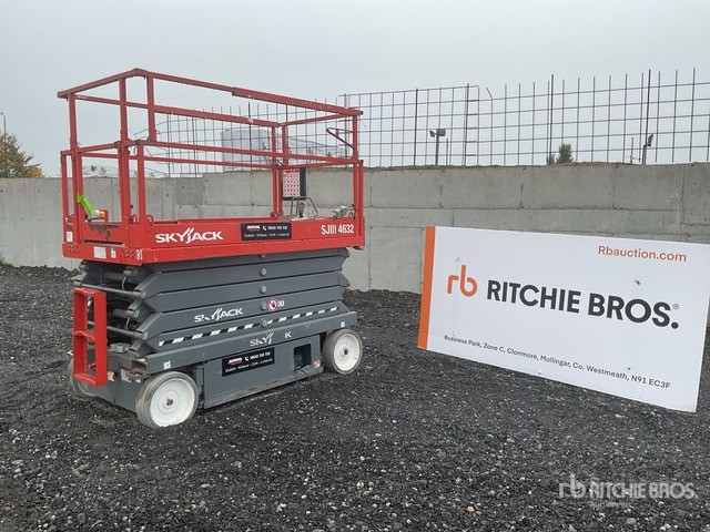 2018 Skyjack SJIII4632 Electric Scissor Lift - Scissor lift: picture 3 2018 Skyjack SJIII4632 Electric Scissor Lift - Scissor lift: picture 3