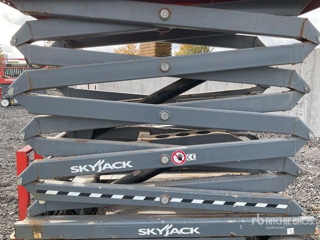 2018 Skyjack SJIII4632 Electric Scissor Lift - Scissor lift: picture 5 2018 Skyjack SJIII4632 Electric Scissor Lift - Scissor lift: picture 5