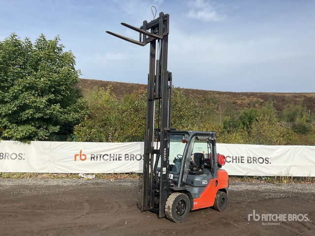 LPG forklift 2018 Toyota 068FG30F 2730 kg Forklift: picture 1
