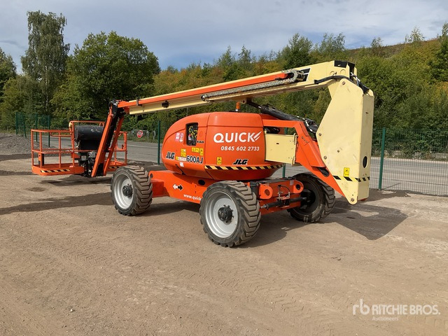 2020 JLG 600AJ 4WD Diesel Articulating Boom Lift - Articulated boom: picture 3 2020 JLG 600AJ 4WD Diesel Articulating Boom Lift - Articulated boom: picture 3