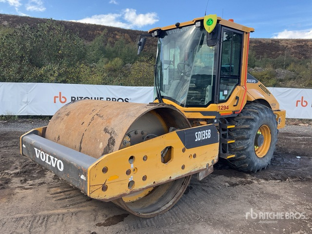 2021 Volvo SD135B Smooth Drum Compactor - Compactor: picture 2 2021 Volvo SD135B Smooth Drum Compactor - Compactor: picture 2