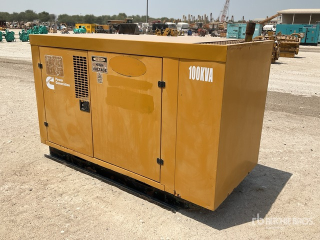 2005 Cummins 100 kVA Skid-Mounted Generator Set - Generator set: picture 4 2005 Cummins 100 kVA Skid-Mounted Generator Set - Generator set: picture 4
