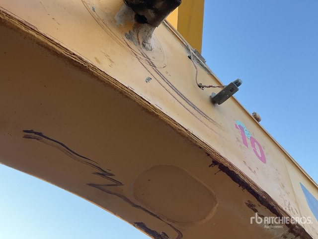 2011 Cat 374DL - Crawler excavator: picture 5 2011 Cat 374DL - Crawler excavator: picture 5