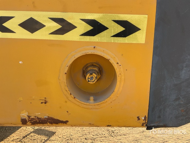 2011 Komatsu HM400-2R Articulated Dump Truck - Articulated dumper: picture 4 2011 Komatsu HM400-2R Articulated Dump Truck - Articulated dumper: picture 4